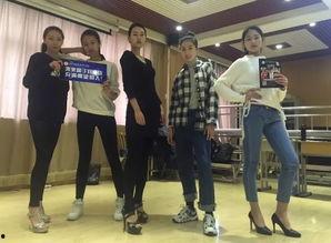 艺考吃瓜的视频,揭秘吃瓜群众背后的真实故事